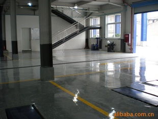 成都市海鯊漆業有限責任公司